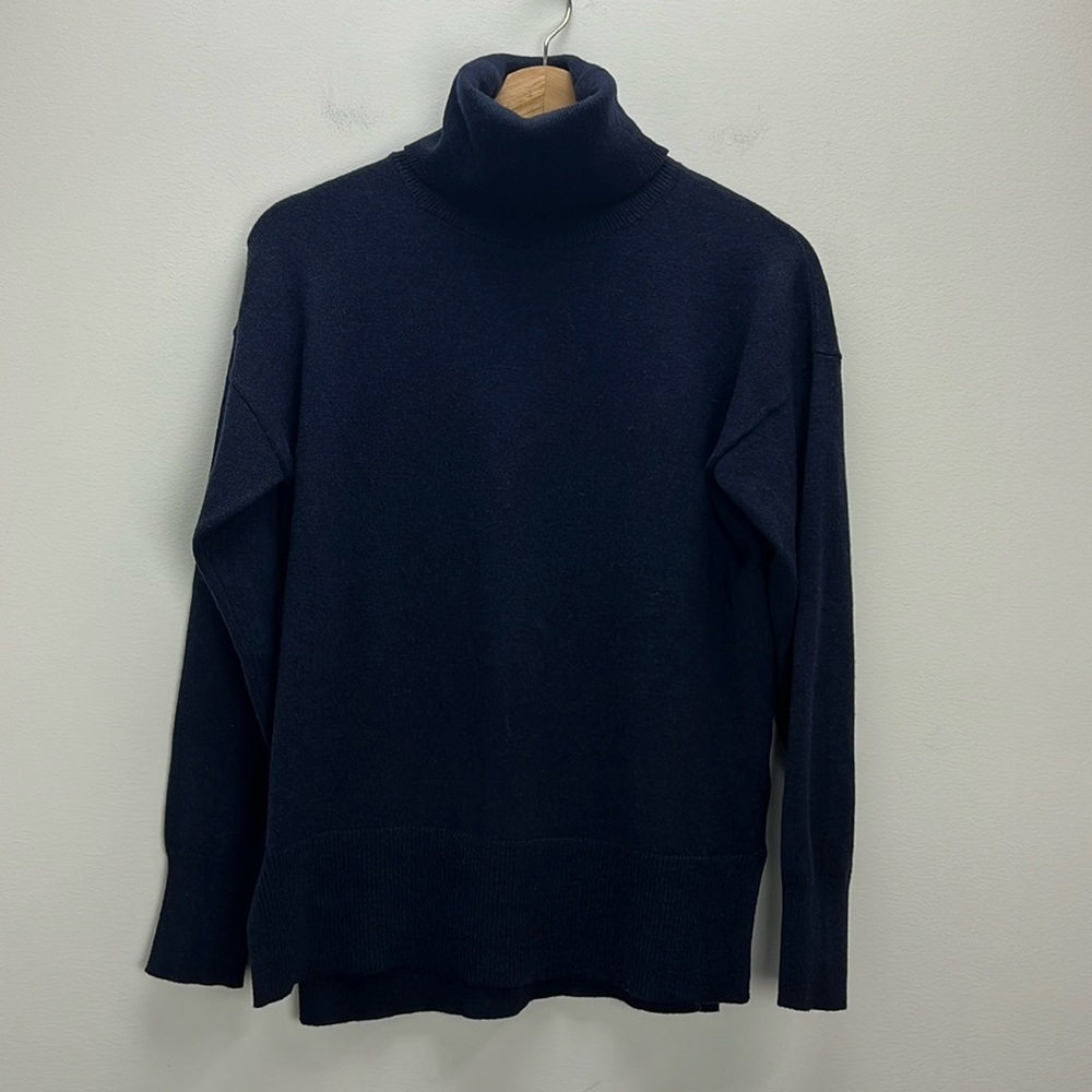 Iris & Ink Turtleneck Sweater Wool Navy Blue Womens XS Old Money Dark Academia